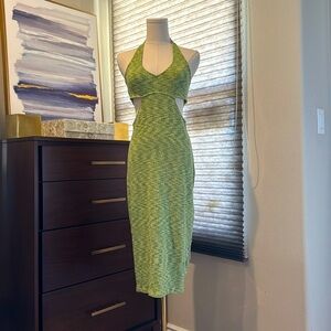 Woman's Dividend Green Halter Midi Dress with Back Cutout. Size M